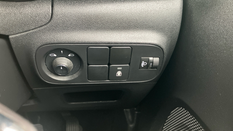 Citroen C3 1.2 PureTech Plus 5dr Petrol Hatchback